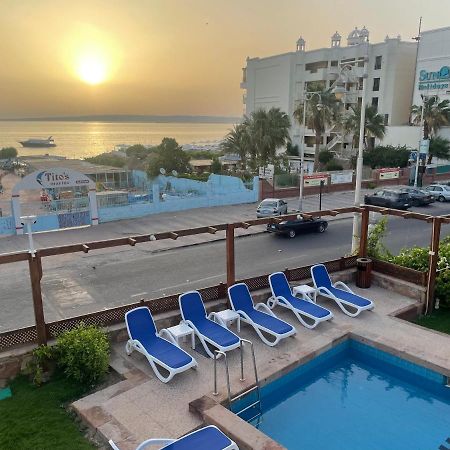 Serafy City Center Hostel And Pool For Foreigners Adults Only Hurghada Exterior foto