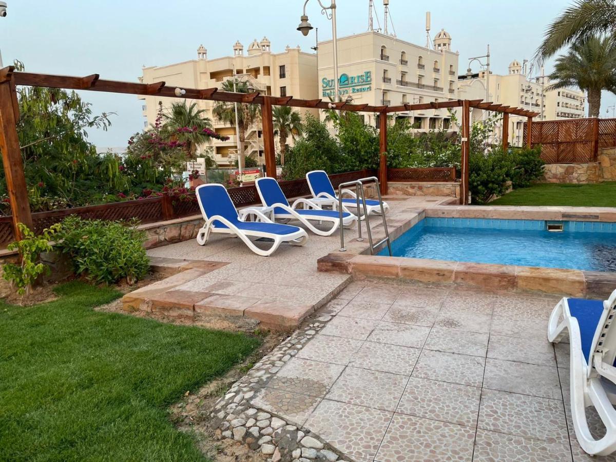 Serafy City Center Hostel And Pool For Foreigners Adults Only Hurghada Exterior foto