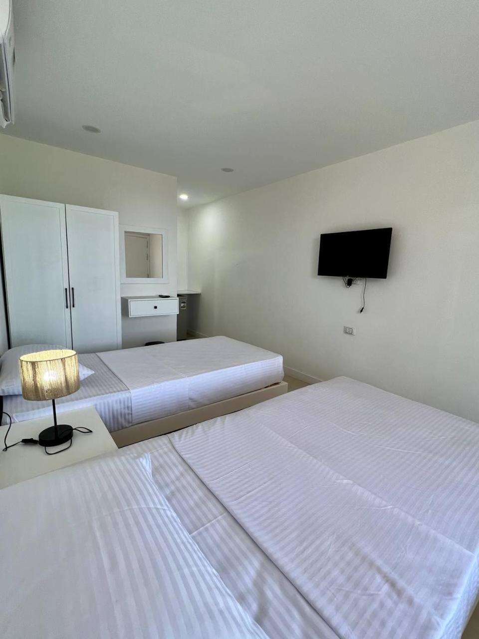 Serafy City Center Hostel And Pool For Foreigners Adults Only Hurghada Exterior foto
